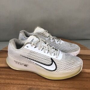 Nike Air Zoom Vapor 11 Tennis Shoes DR6965-100 White Black US 7.5 Womens